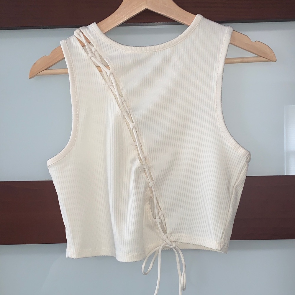 H&M Cream Lace-Up Ribbed Crop Top